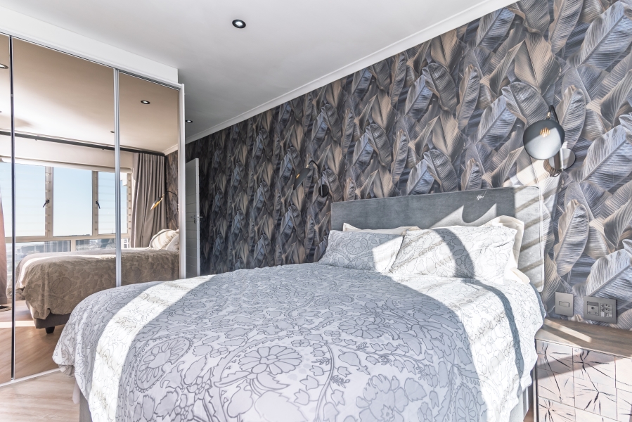 To Let 2 Bedroom Property for Rent in Vredehoek Western Cape